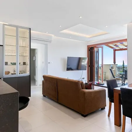 Lejlighed Modern Nz11 Large Balconies With Sea And Mountain Views Kouklia